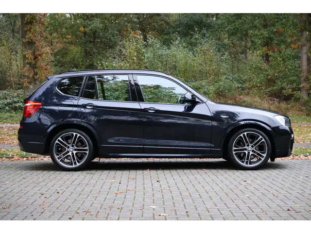 BMW X3 xDrive35i High Executive 2015 Benzine 8