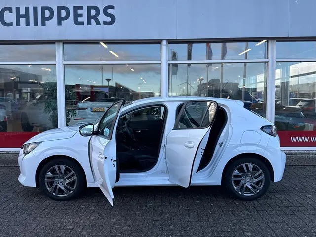 Peugeot 208 1.2 PureTech Active Pack 2022 Benzine 15