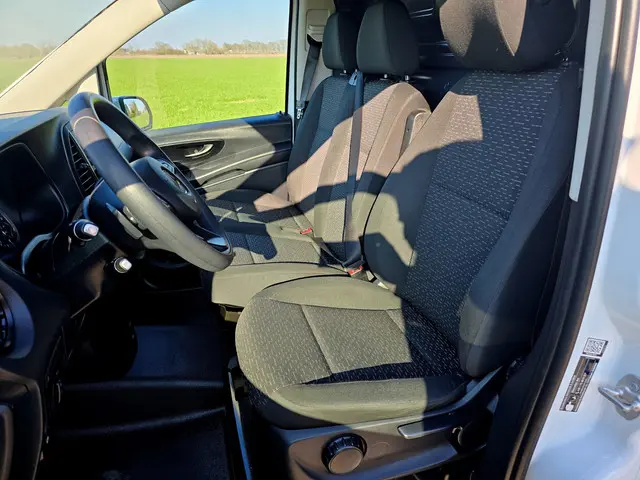 Mercedes-Benz Vito 116 CDI L2 H1 2024 Diesel 21