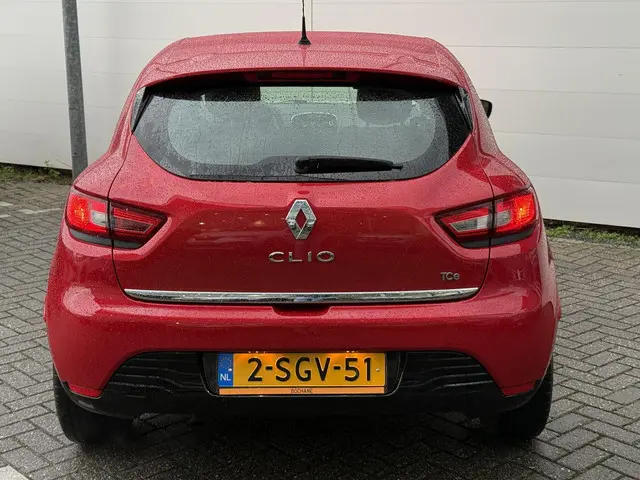 Renault Clio 0.9 TCe Expression 2013 Benzine 17