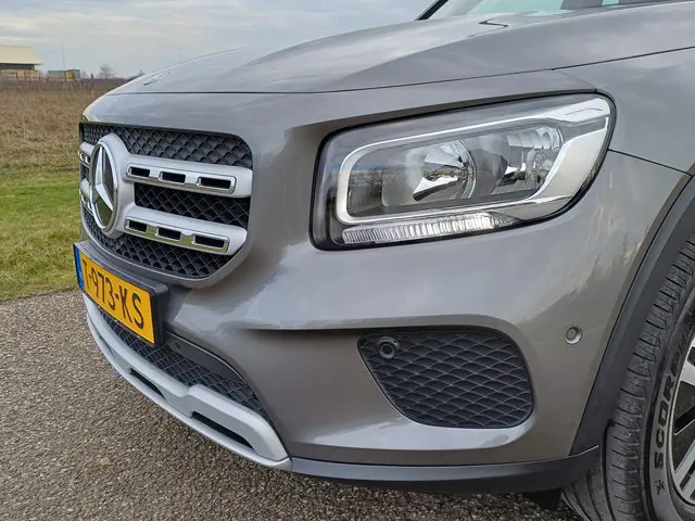 Mercedes-Benz GLB 200 Premium Plus 2022 Benzine 9