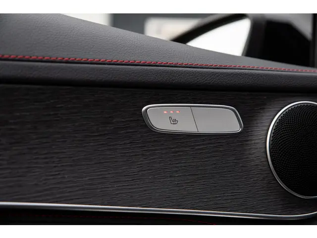 Mercedes-Benz GLC AMG 43 4MATIC Premium 2019 Benzine 42