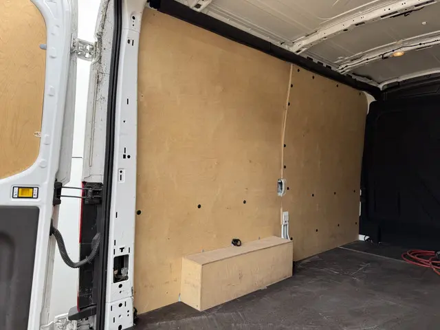 Ford E-Transit 68kWh 184PK 2023 Elektrisch 16