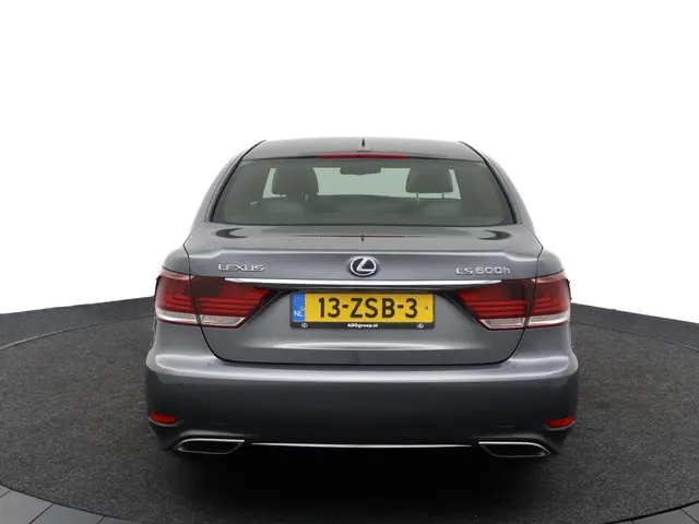 Lexus LS 600h F Sport Line 2013 Hybride Benzine 32