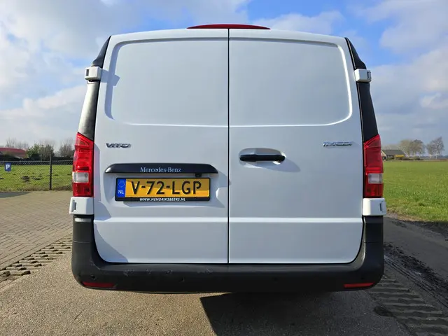 Mercedes-Benz Vito 114 CDI L2 H1 2022 Diesel 5