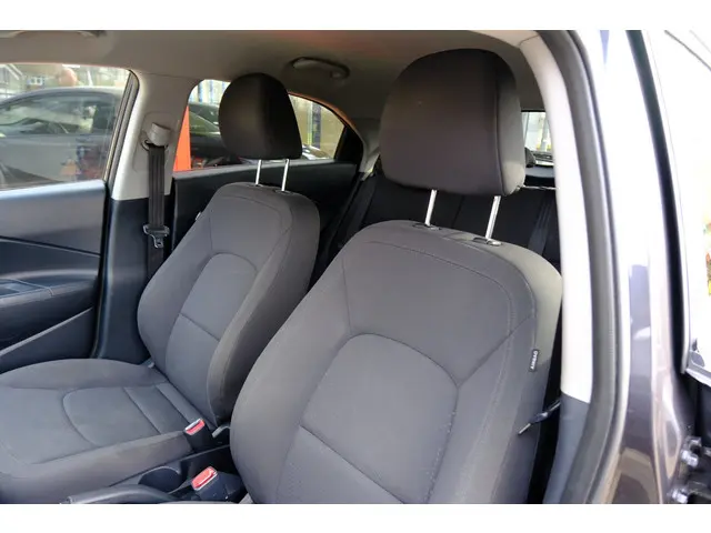 Kia Rio 1.2 CVVT Plus Pack 5-drs Airco|Navi 2014 Benzine 20