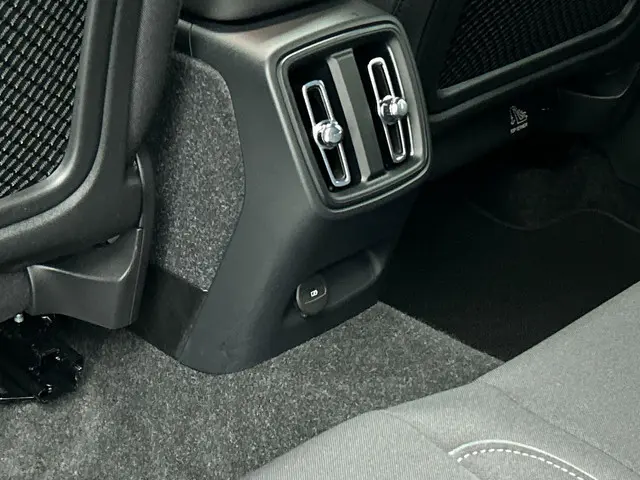 Volvo XC40 Recharge Plus 70 kWh 2022 Elektrisch 21