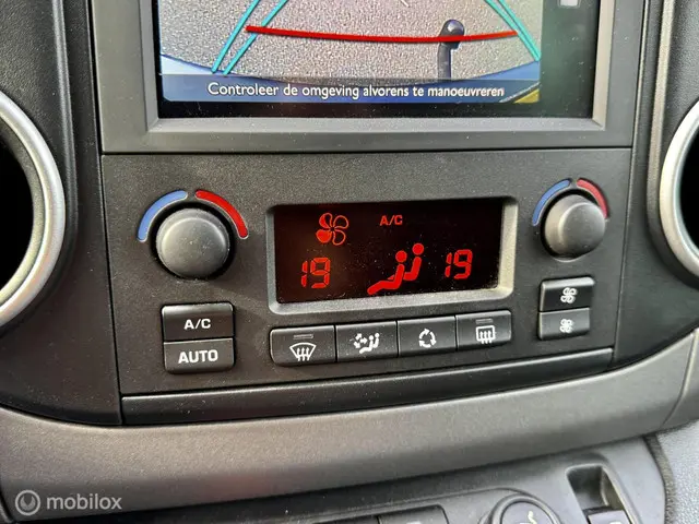 Citroën Berlingo combi 1.2 PureTech Feel 2016 Benzine 22