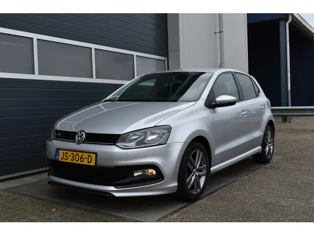 Volkswagen Polo 1.2 TSI R-Line Comfortline 2016 Benzine