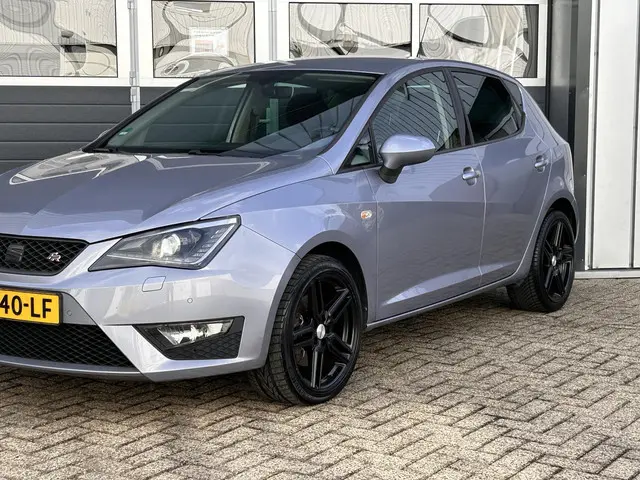 SEAT Ibiza 1.0 EcoTSI FR Connect 2015 Benzine
