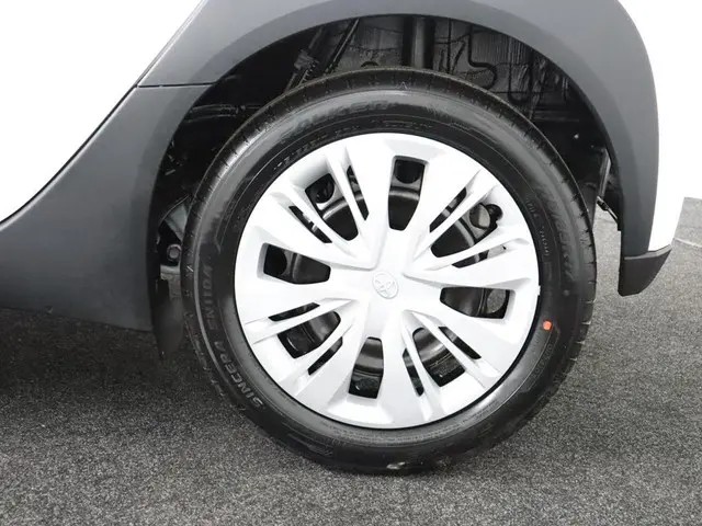 Toyota Aygo X 1.0 VVT-i S-CVT Play 2025 Benzine 38