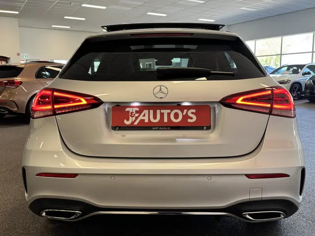 Mercedes-Benz A-Klasse 200 AMG Line 2022 Benzine 4