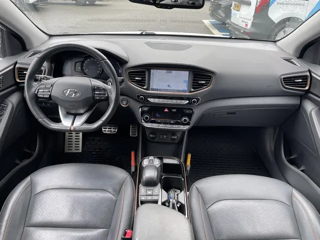 Hyundai IONIQ Premium EV 2019 Elektrisch 13