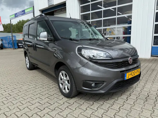 Fiat Doblò 1.4 T-Jet Lounge 2018 Benzine 2