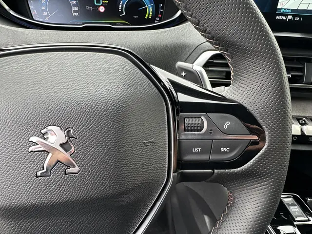 Peugeot 3008 1.6 HYbrid 225 GT 2023 Hybride Benzine 16