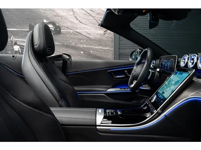 Mercedes-Benz CLE Cabriolet 200 AMG Line 2024 Benzine 29