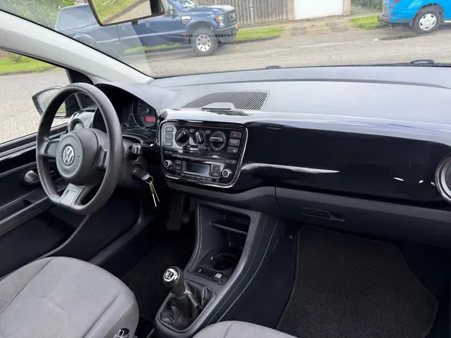 Volkswagen up! 1.0 move up! BlueMotion 2012 Benzine 13