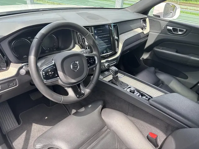 Volvo XC60 2.0 T4 Inscription 2019 Benzine 7
