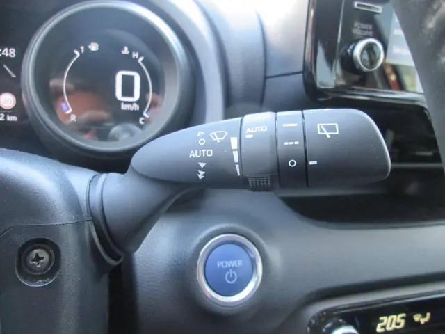 Toyota Yaris 1.5 Hybrid Dynamic 2022 Hybride Benzine 10