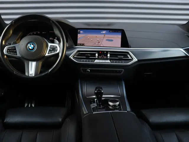 BMW X5 xDrive45e 2022 Hybride Benzine 11