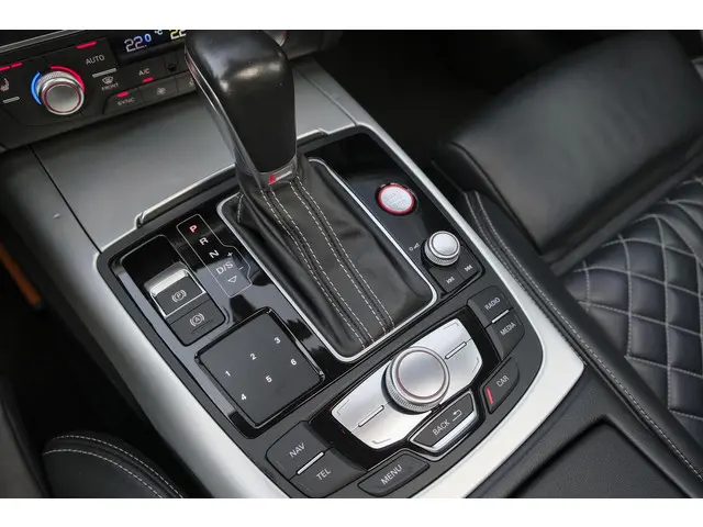 Audi S6 Avant 4.0 TFSI V8 450pk 2015 Benzine 36