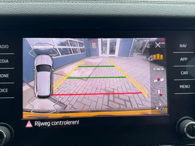 Škoda Kodiaq 1.5 TSI Business Edition 2023 Benzine 25