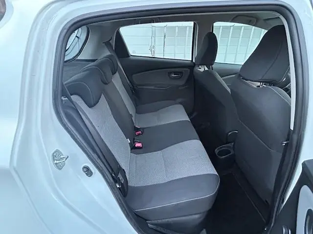 Toyota Yaris 1.5 Hybrid Aspiration 2016 Hybride Benzine 14