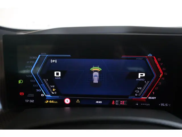 BMW XM Label Red 2024 Hybride Benzine 11