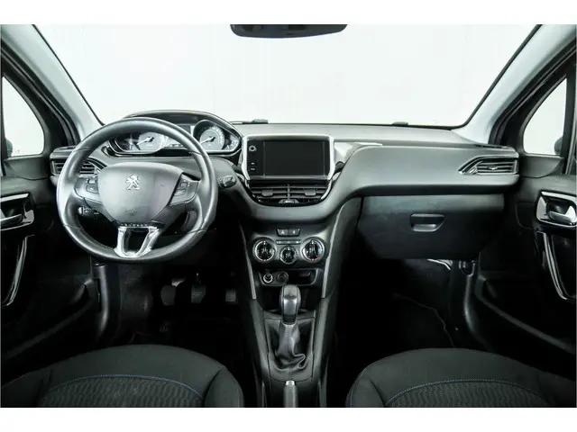 Peugeot 208 1.2 PureTech Signature 2019 Benzine 7