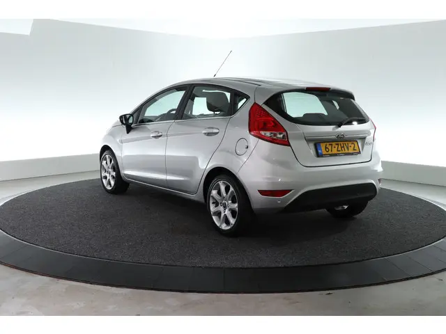 Ford Fiesta 1.25 Titanium 2013 Benzine 15