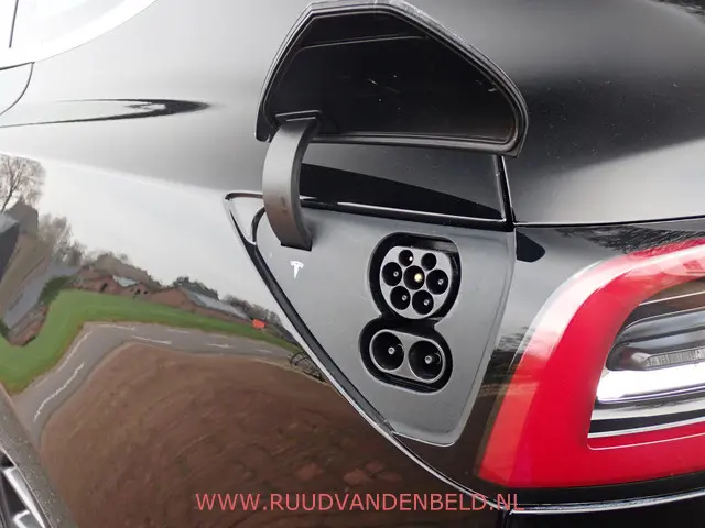 Tesla Model 3 SR+ 60KWH 2019 Elektrisch 33