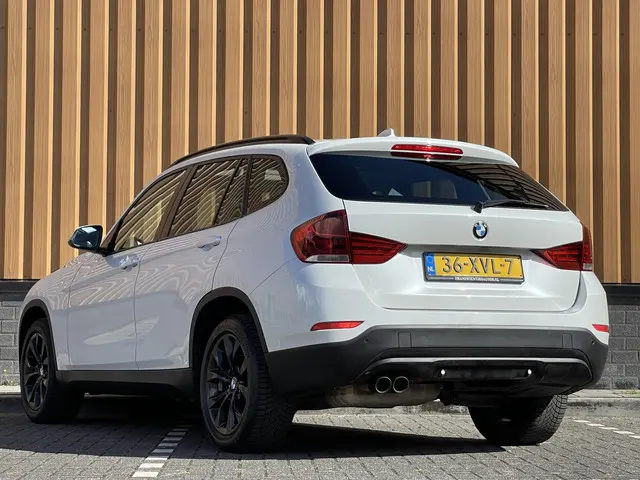 BMW X1 sDrive20i Upgrade Edition 2012 Benzine 7