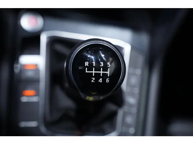 SEAT Tarraco 1.5 TSI FR Business Intense 2023 Benzine 26