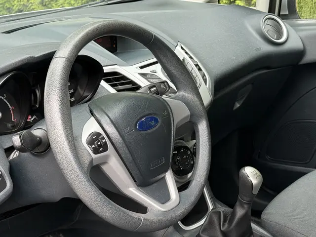 Ford Fiesta 1.25 Limited 2012 Benzine 11