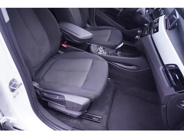 BMW X1 sDrive18i Edition 2019 Benzine 31