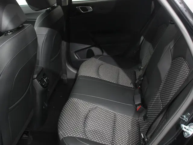 Kia XCeed 1.6 GDi PHEV DynamicLine 2025 Hybride Benzine 34