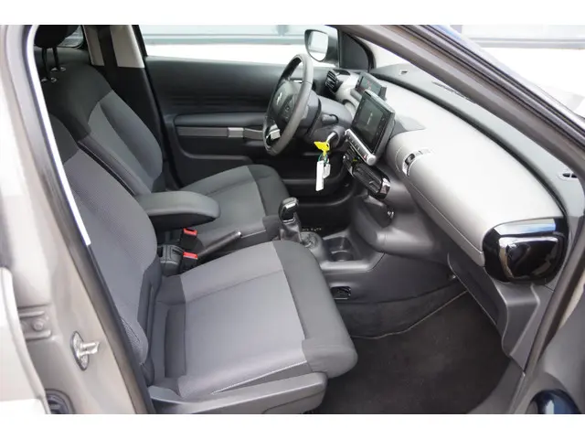 Citroën C4 Cactus 1.2 PureTech Shine 2017 Benzine 14