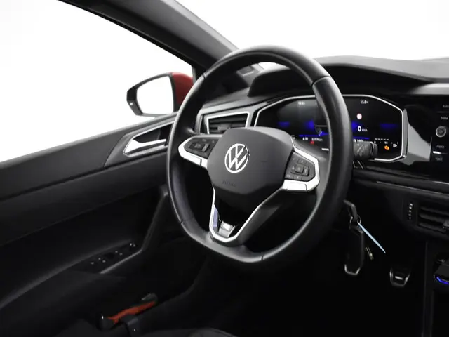 Volkswagen Polo 1.0 Tsi 95pk R-Line 2023 Benzine 13