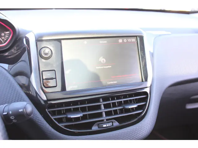 Peugeot 2008 1.2 PureTech GT-line 2017 Benzine 26
