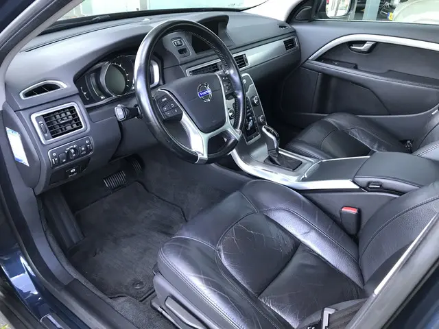 Volvo XC70 2.0 D4 FWD Nordic+ Automaat 2014 Diesel 9