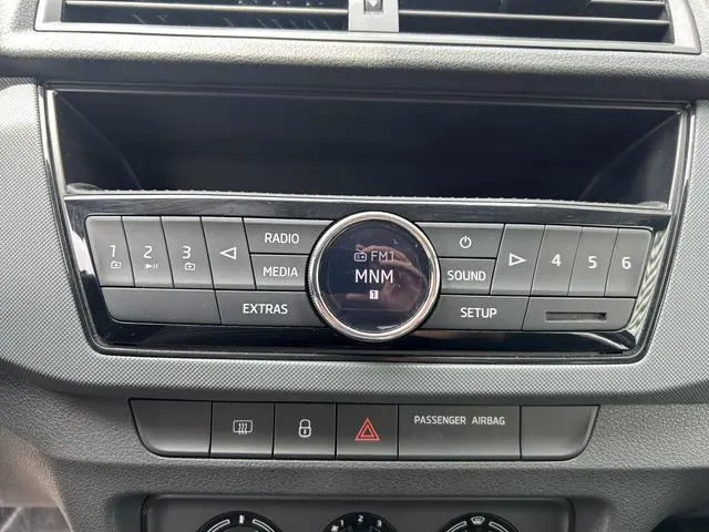 Škoda Fabia 1.0 Active 2015 Benzine 12