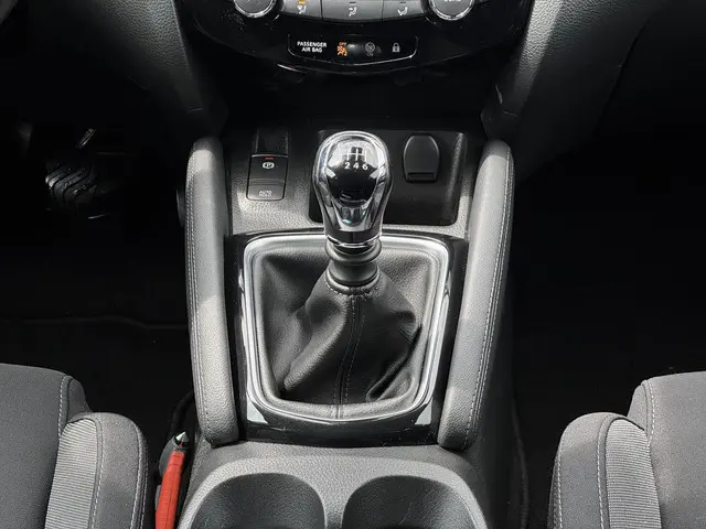 Nissan QASHQAI 1.3 DIG-T N-Connecta 2019 Benzine 20