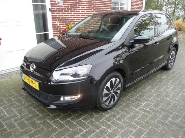Volkswagen Polo 2