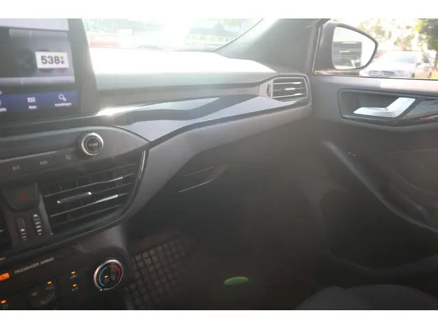 Ford Focus 1.0 EcoBoost ST Line Business 2018 Benzine 27