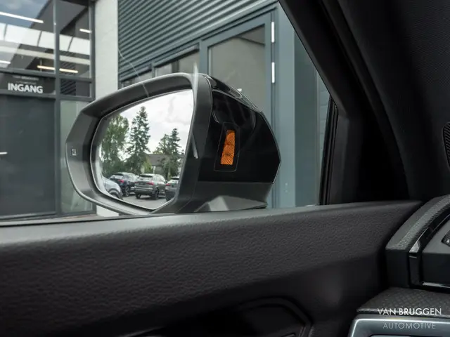 Audi Q3 Sportback 45 TFSI e S-Line 2022 Hybride Benzine 15