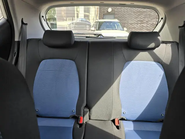 Hyundai i10 1.0i Comfort 1e eig/NL-auto 2016 Benzine 24