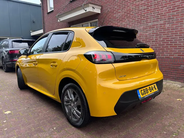 Peugeot 208 2