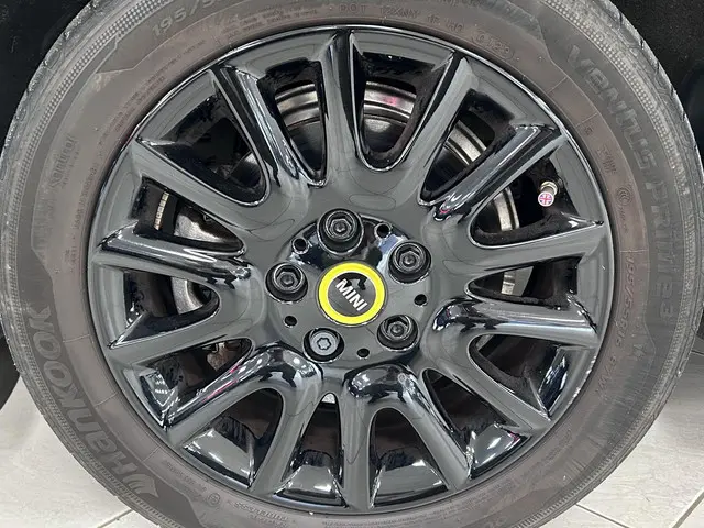 MINI Electric Mini Essential 33 kWh 2023 Elektrisch 23