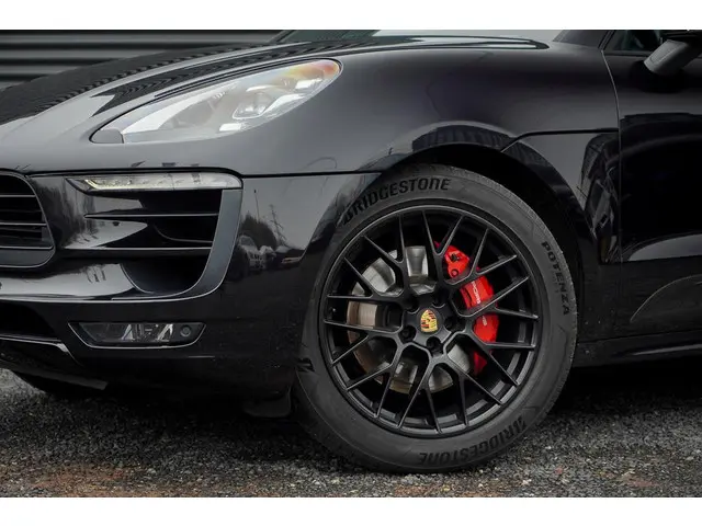 Porsche Macan 3.0 GTS 2018 Benzine 23