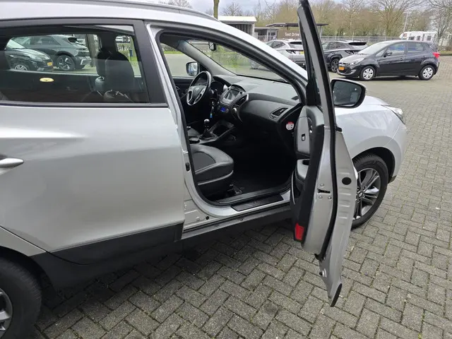 Hyundai ix35 2.0i i-Vision + trekhaak 2015 Benzine 8